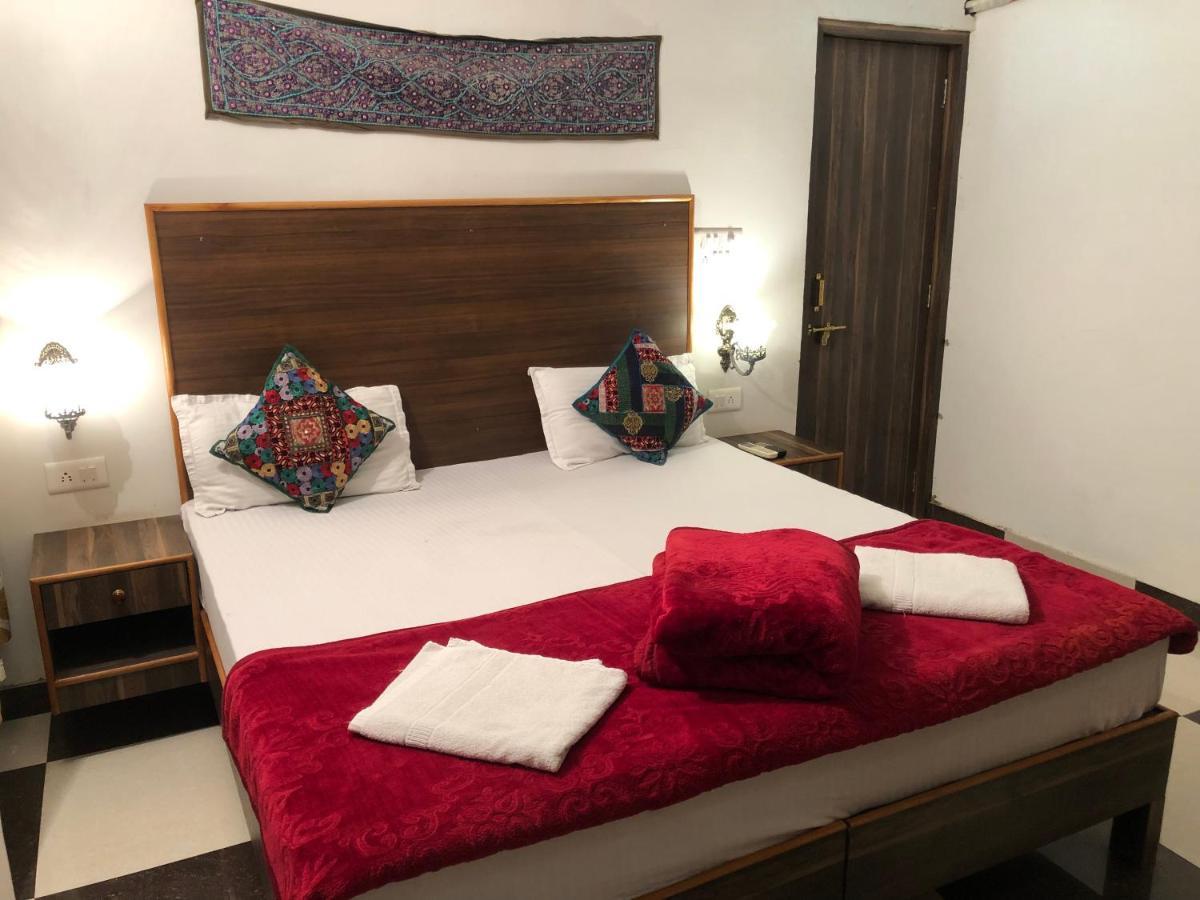 Guest house Peacock - View In 2*